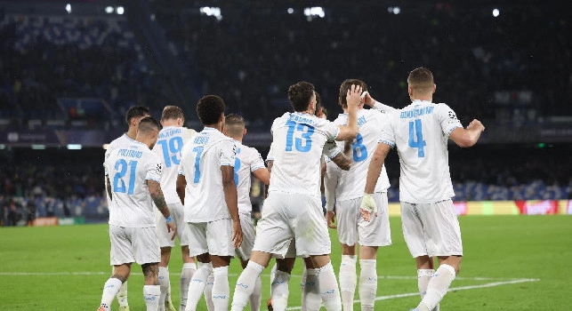 Pagelle Napoli-Qarabag: McBulldozer, la figurina di Neres. Poi se tiri nove volte in 12', alla fine il gol arriva