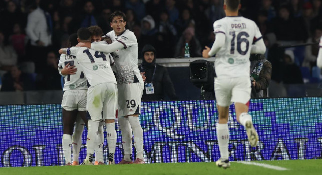 Incredibile Felici, tirato il rigore in Napoli-Cagliari con il legamento crociato e il menisco del ginocchio sinistro rotti