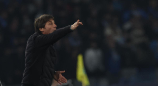 Tuttosport ammette: i giocatori del Napoli sono pi&ugrave; forti di quelli della Juve, Conte ha schierato una squadra alla Conte