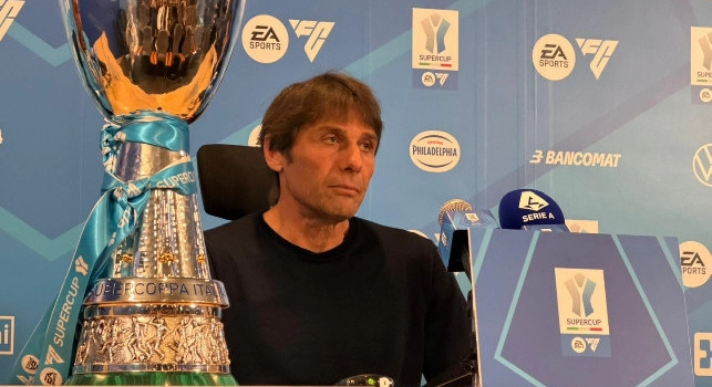 Conte in conferenza: La squadra ha giocato un grande calcio, trasudava fame di vittoria! Questo trofeo è per i tifosi, Bologna mi aveva fatto arrabbiare per un motivo...