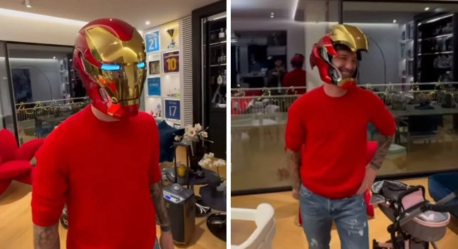 Politano con il casco di Ironman
