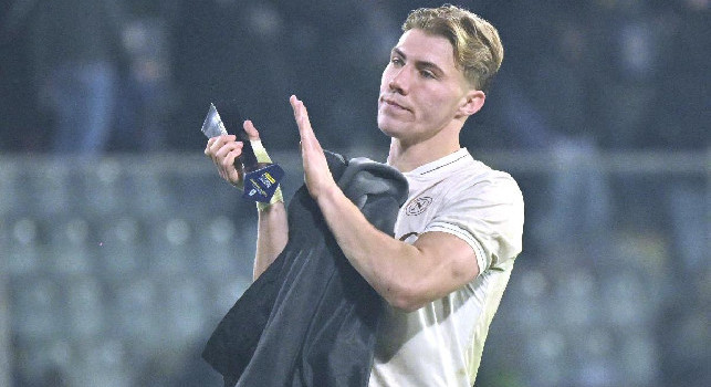 Forgione applaude il Napoli: Che meraviglia il mandolino suonato da Hojlund, orchestra azzurra in crescendo