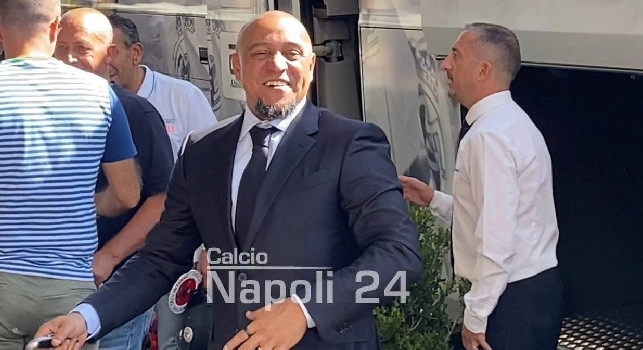 ULTIM'ORA - Roberto Carlos operato d'urgenza in Brasile: cosa è successo