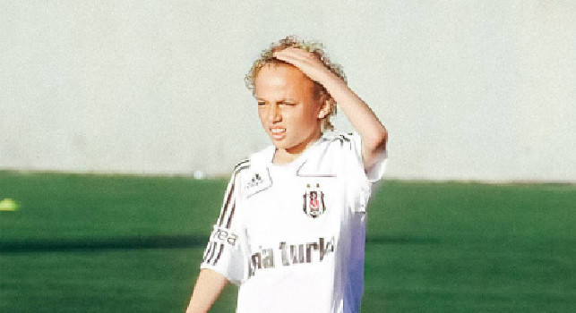 Noa Lang-Galatasaray: l'olandese ha gi&agrave; un trascorso in Turchia grazie al suo patrigno, il retroscena