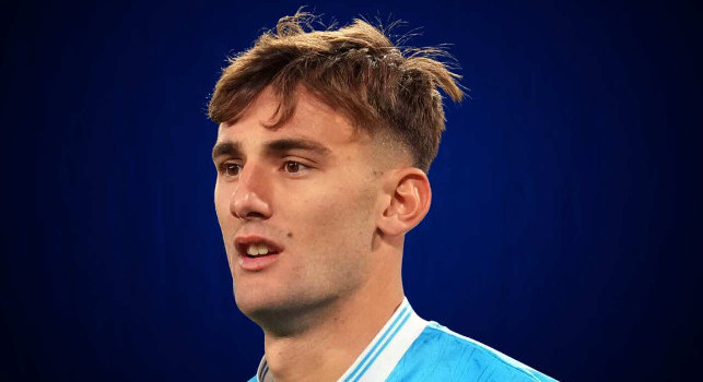 Sky - Lucca ha gi&agrave; salutato tutti i compagni e lasciato Castel Volturno nel pomeriggio