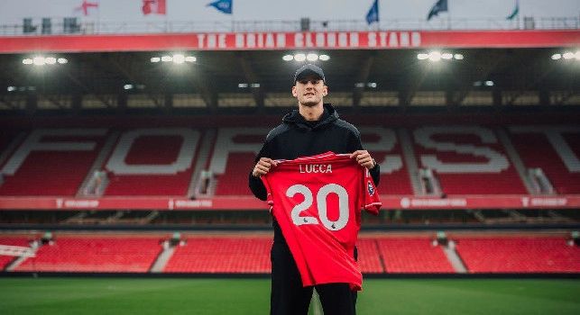Lucca al Nottingham Forest: le prime foto con la maglia del nuovo club | FOTOGALLERY