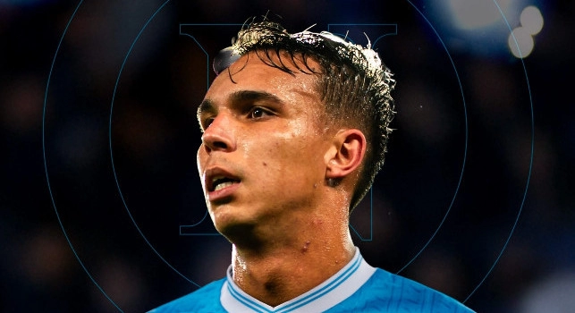 Giovane nuovo attaccante del Napoli: affare a titolo definitivo col Verona, il comunicato | FOTO
