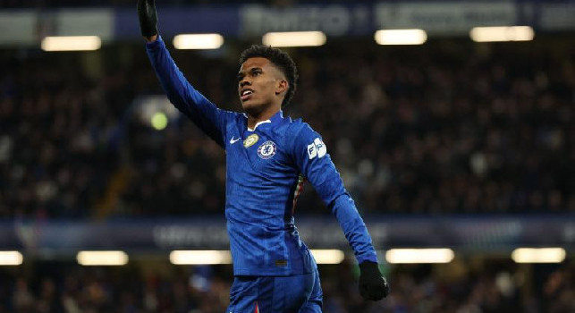 Prossimo avversario del Napoli, Estevao trascina il Chelsea alla vittoria col Crystal Palace