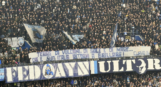Napoli-Fiorentina, striscione in Curva B: Che il Sud Italia ritorni a brillare! | FOTO