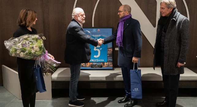 Napoli-Fiorentina, De Laurentiis <i>da brividi</i>: omaggio in onore di Commisso | FOTO