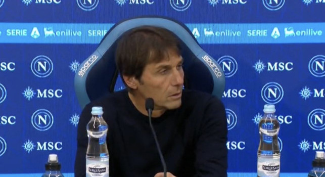 Antonio Conte in conferenza stampa