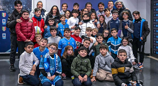 Splendida iniziativa del Napoli, incontro emozionante a Castel Volturno | FOTOGALLERY