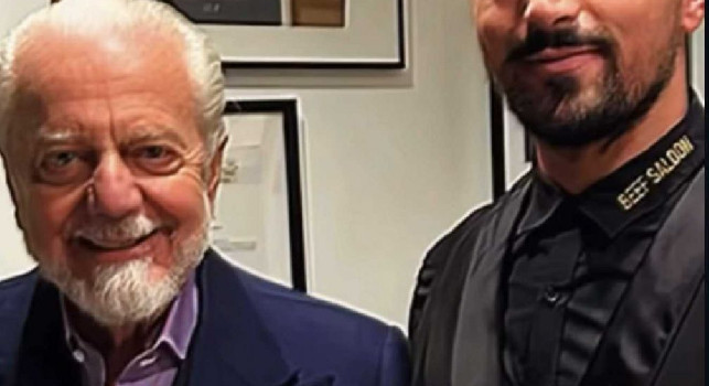Il presidente Aurelio De Laurentiis ospite di una nota braceria di Napoli | FOTO