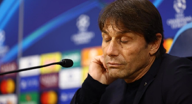 Calciomercato Napoli, Cammaroto: Per la difesa c'&egrave; un nome da cerchiare in rosso. Futuro Conte? Ci sono alcuni indizi