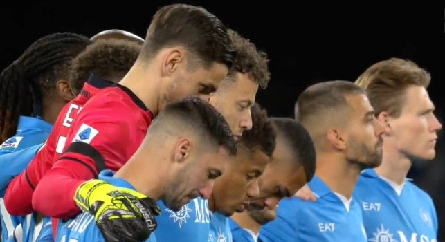 Atalanta-Napoli, azzurri col lutto al braccio: il motivo