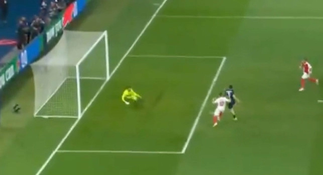 Playoff Champions, il PSG vola agli ottavi: decisivo il gol di Kvaratskhelia