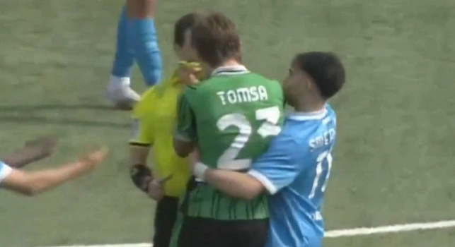 UFFICIALE - Espulsione choc in Napoli-Sassuolo Primavera: Tomsa strattona l'arbitro, la nota del club