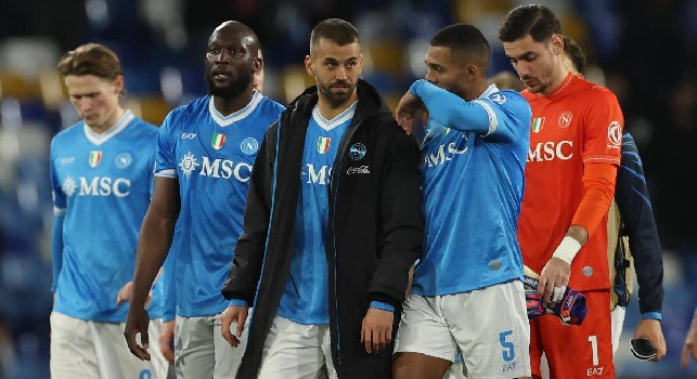 Oggi può essere la penultima partita in maglia Napoli per due calciatori: il club sta programmando la ristrutturazione della rosa