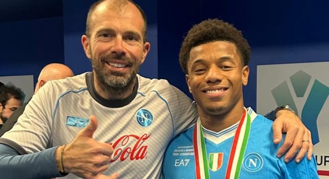 Il Napoli valuta l'addio di Neres! Permanenza non scontata dopo il lungo infortunio: i dettagli