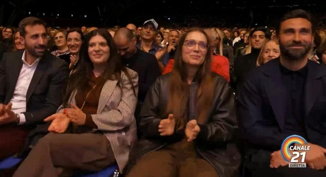 La SSC Napoli al Peppy Night: guardate chi c'è stasera in prima fila | FOTO