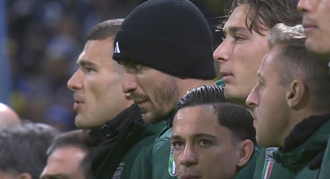 Bosnia-Italia, che emozione l'Inno di Mameli: avete visto Buongiorno, Meret e Raspadori? | FOTO