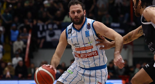 UFFICIALE - Napoli Basket, rescisso il contratto con il capitano Stefano Gentile: andrà a Scafati in A2
