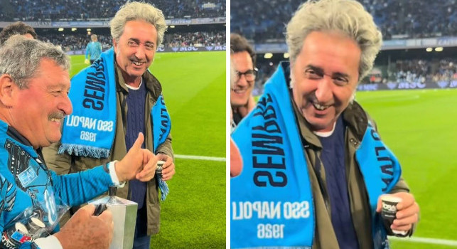 Napoli-Milan, Paolo Sorrentino a bordocampo: siparietto con Tommaso Starace | VIDEO