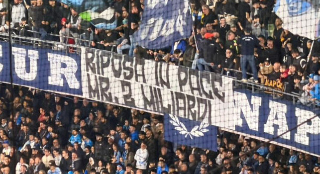 Napoli-Milan, striscione in Curva A per Beppe Savoldi | FOTO