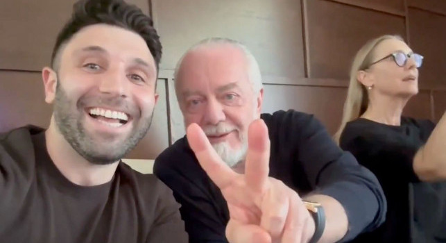 Vittoria!. La reazione di De Laurentiis da Los Angeles dopo Napoli-Milan | VIDEO