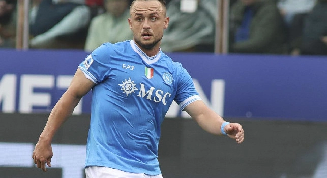Lobotka pu&ograve; restare a Napoli, TMW: ADL dice 'no' alla Juventus, i dettagli del suo contratto