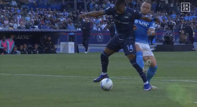 Moviola Napoli-Lazio: la spiegazione di tutti gli episodi | FOTO