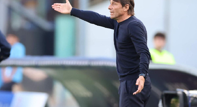 Repubblica - Napoli nudo alla meta! De Laurentiis e Conte dovranno incontrarsi presto