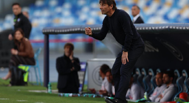 CdM, Zambardino attacca l'ambiente Napoli: la guardia pretoriana di Conte si dedica al troncare e sopire! L'idea del silenzio &egrave; grottesca