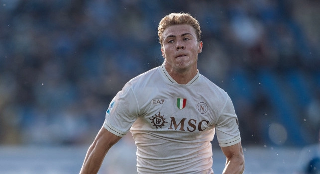 Hojlund rompe il digiuno e segna la rete del 3-0 contro il Pisa