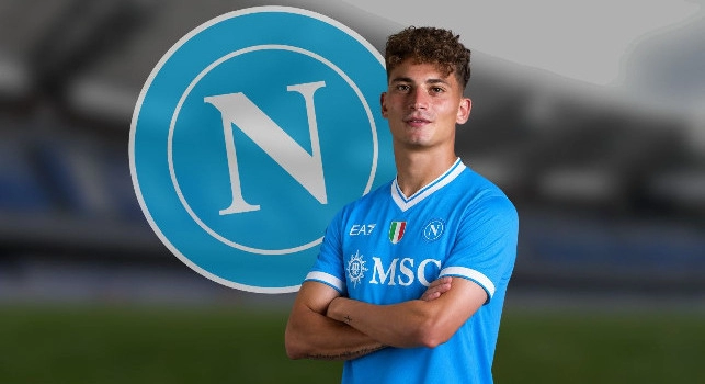 Calciomercato Napoli, fari puntati su Sebastiano Esposito: duello con altri tre club di Serie A