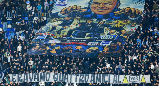 "Eravamo quattro amici al VAR": spunta uno striscione in Curva A, Marotta <i>muove i fili</i> delle marionette | FOTO