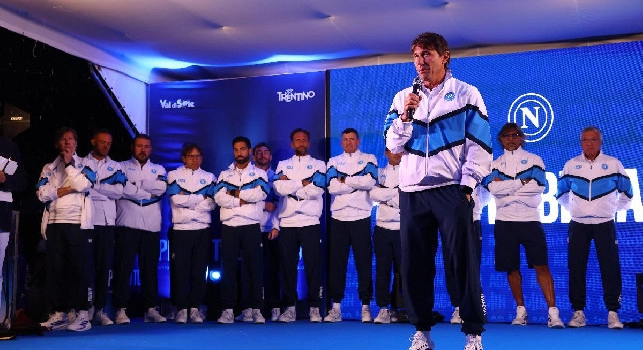 Conte saluta Napoli, Repubblica: stasera cena con tutto lo staff prima dell'addio