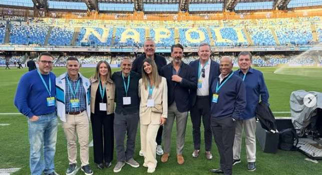 Blitz dirigenti cordata USA interessata alla SSC Napoli in città, ecco tutti i nomi: selfie al Maradona! | FOTO
