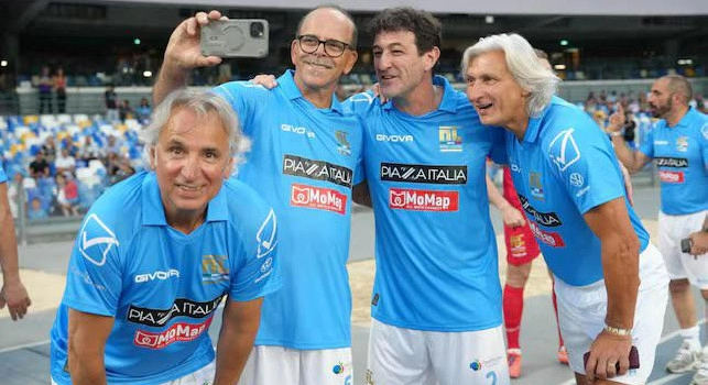 Repubblica - Tanti progetti da sostenere per le Napoli Legends, disponibilità a collaborare per il centenario