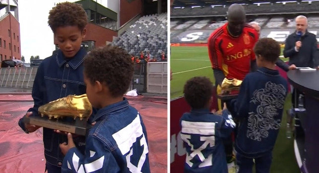 Lukaku premiato dai suoi figli con la Scarpa d'Oro: È un miracolo che io sia qui, devo ringraziare il dottor Maesschalck! Che emozione oggi, era il compleanno di mio padre | FOTO