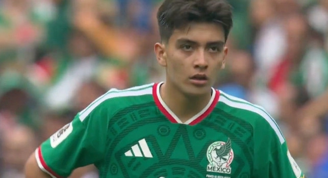 Gilberto Mora, il giovane gioiello che piace al Napoli fa un debutto da record al Mondiale!