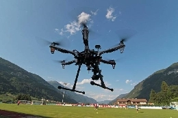 Piccolo intoppo a Dimaro, precipita il drone in fase di decollo