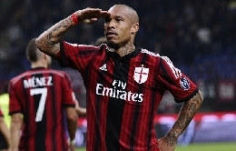 Milan, De Jong: Contro il Napoli sappiamo cosa fare, &egrave; tutta una questione mentale