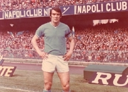 Napoli-Verona, quando il biscotto and&ograve; di traverso: quel comico tentativo di <i>combine</i> che ha fatto la storia