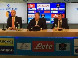 RILEGGI LIVE - Formisano: Sorpresa per i tifosi presenti al San Paolo. Verranno premiati in mezzo al campo dai calciatori. Tabelloni? La richiesta la facemmo, ma...