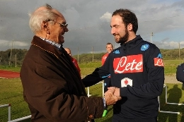 FOTOGALLERY - Vinicio a Castel Volturno, colloquio con Sarri e De Laurentiis: Una giornata emozionante, Napoli per sempre nel cuore