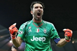 Champions League - Vince in 10 la Juventus, miracoloso Buffon. A valanga il Real Madrid, tre punti anche per Leicester e Borussia