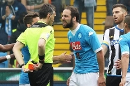 FOTO - Comunicato ufficiale, ulteriori dettagli: E' Higuain che va verso Irrati. I motivi del parziale accoglimento
