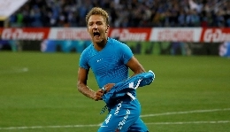 Sky - Il Napoli non cerca pi&ugrave; un attaccante. Criscito aspetta un'offerta di De Laurentiis. Rog, tutto dato per fatto