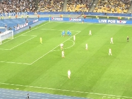 RILEGGI LIVE - Dinamo Kiev-Napoli 1-2 (26' Garmash, 36', 45'+1 Milik): azzurri in vetta nel girone B, che esordio per Sarri!